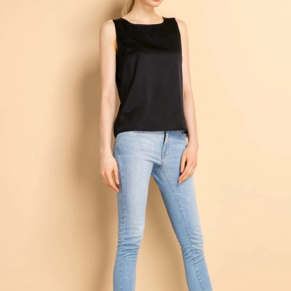 Neiman Marcus 100% Silk Sleeveless Top - Picture 11 of 11